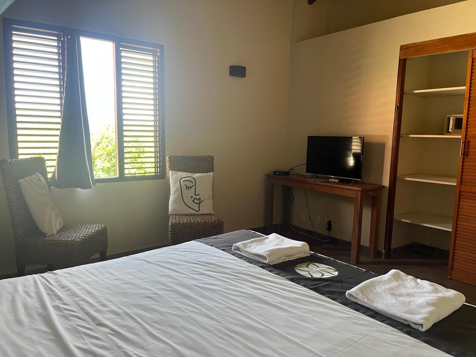 Willibrordus Bandabou Breeze Curacaoアパートホテル エクステリア 写真