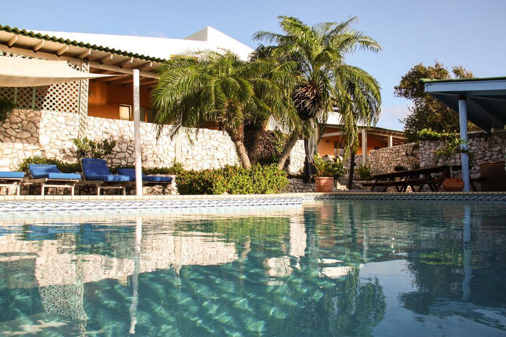 Willibrordus Bandabou Breeze Curacaoアパートホテル エクステリア 写真